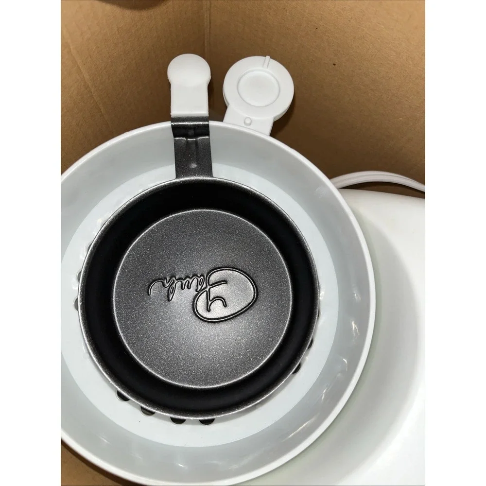 Brand New! Back to Basics Paula Deen Egg & Muffin Toaster Model TEM500PDWH Rare!